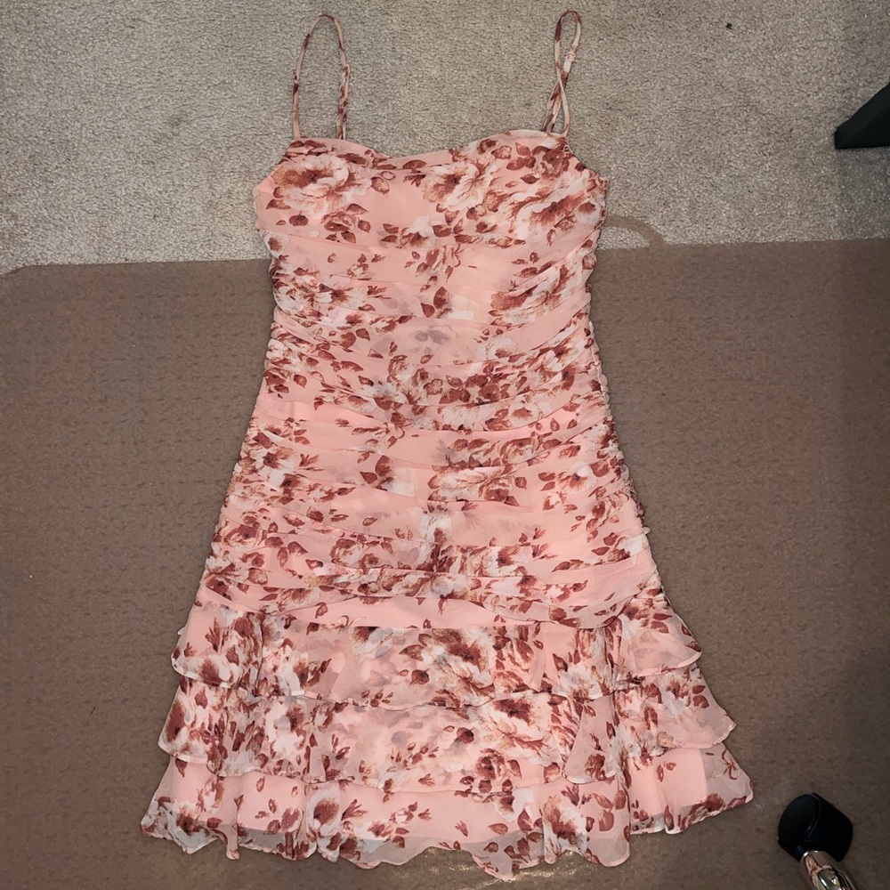 Ruched pink floral dress super cute on and very flattering